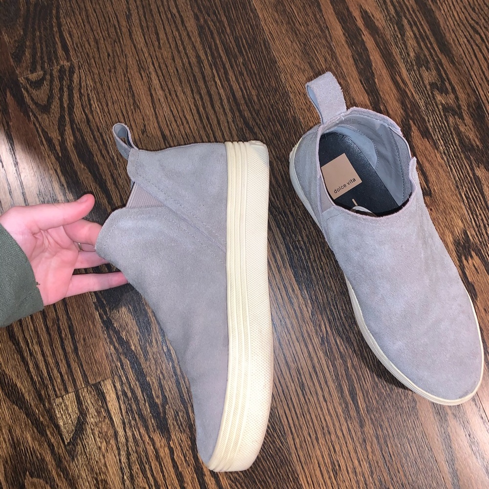 Dolce Vita grey suede platform slip-on shoes